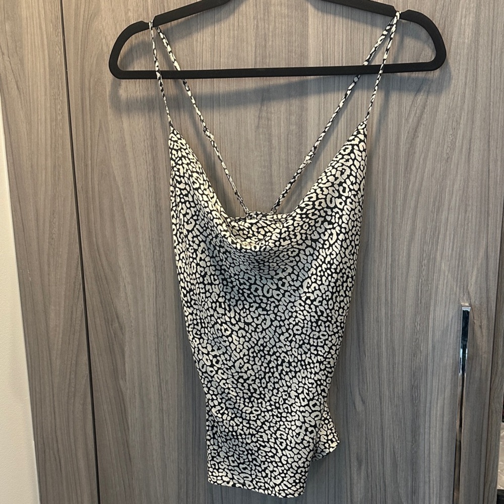 US6/S Bardot Spaghetti Strap Blouse